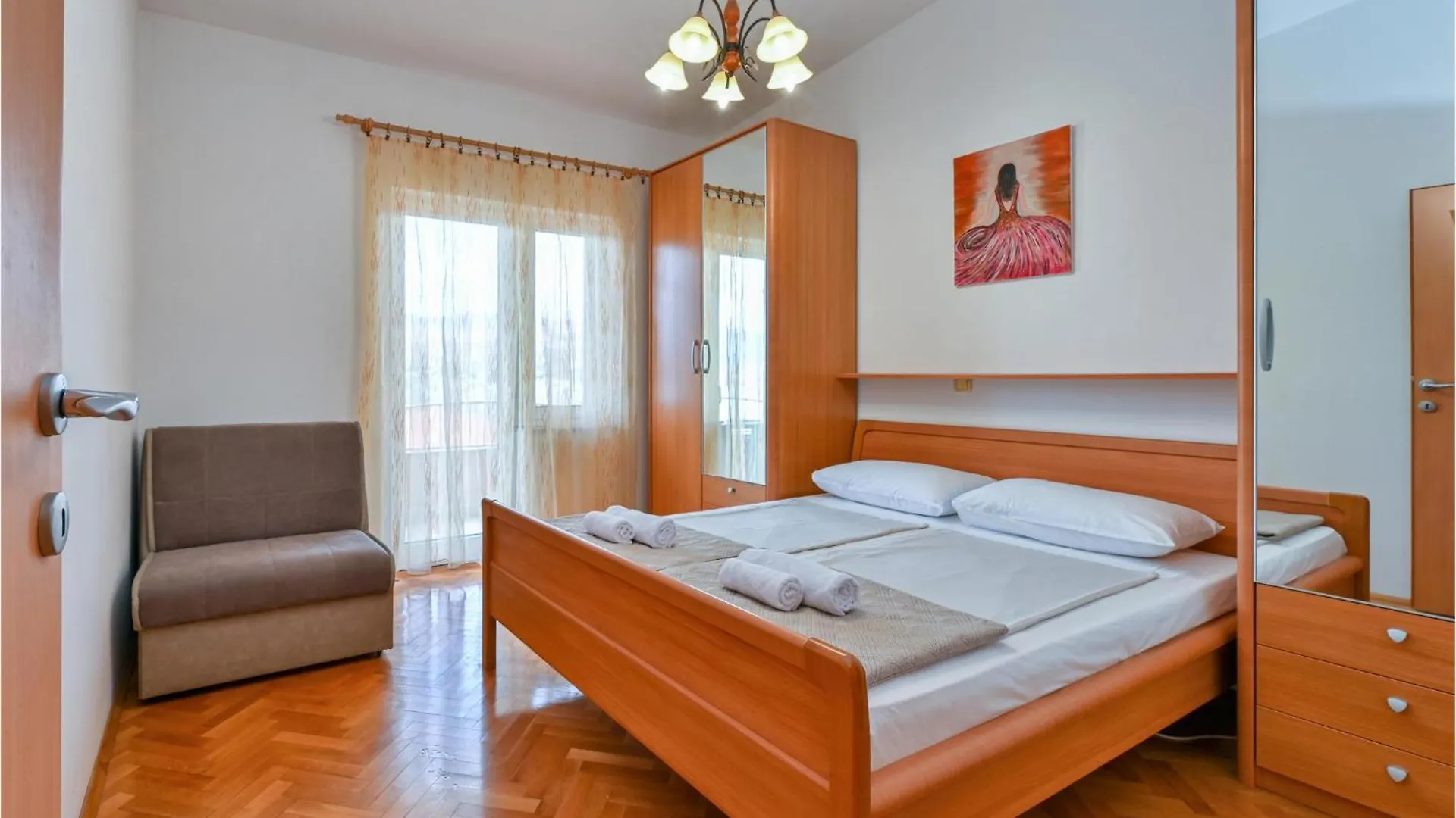 Awesome Home In Pag With Wifi Pag Town 0*,