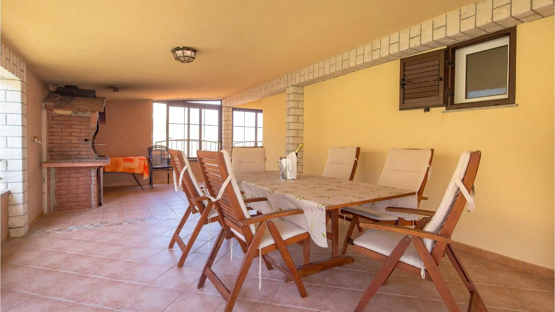 Awesome Home In Pag With Wifi Pag Town