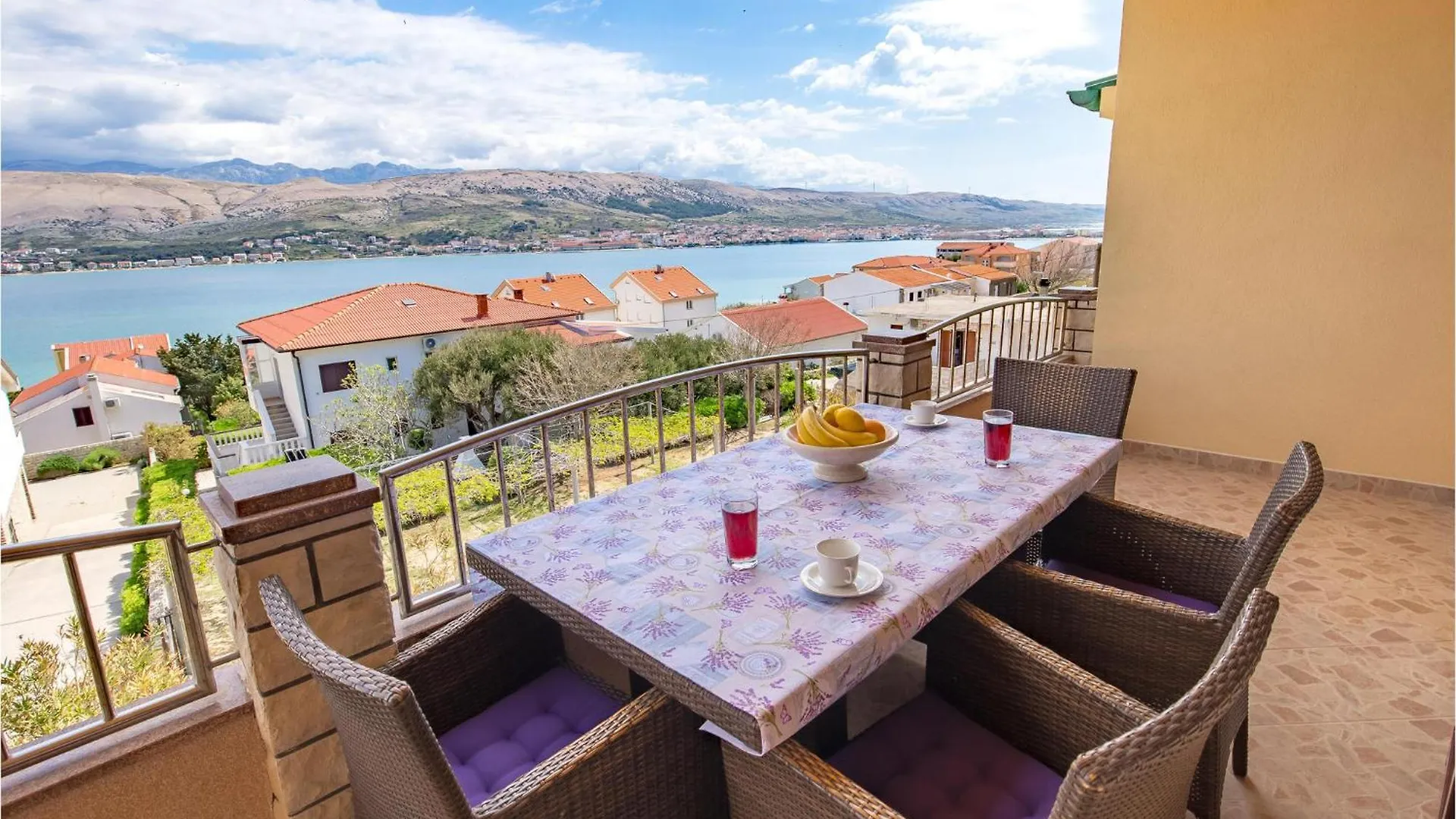 Awesome Home In Pag With Wifi Pag Town
